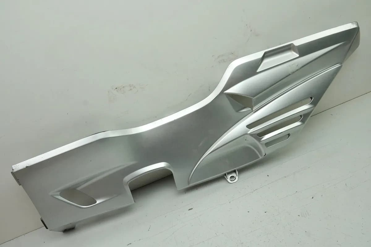 SUZUKI AN 400 WVAU BURGMAN Verkleidung unten links Bugspoiler Abdeckung K1 K2