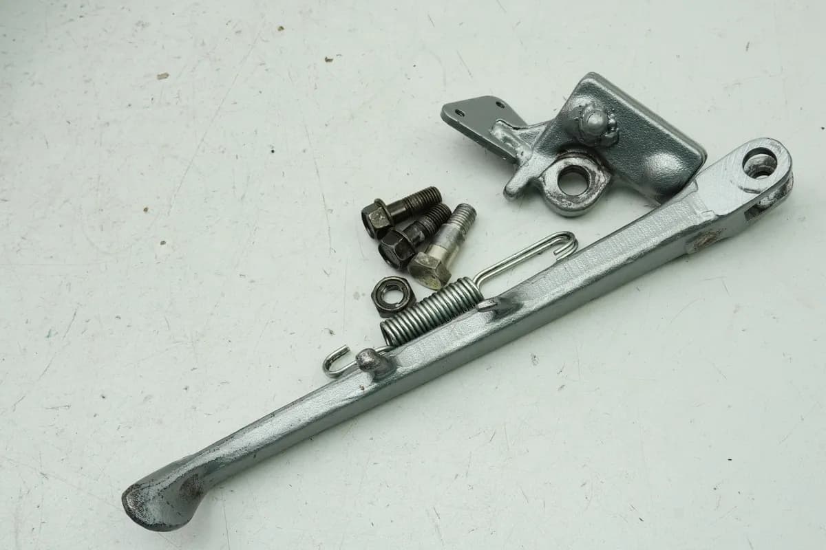 KAWASAKI ZZR 1100 D ZXT10D G Seitenständer Halter Ständer Zugfeder (für Rahmen)