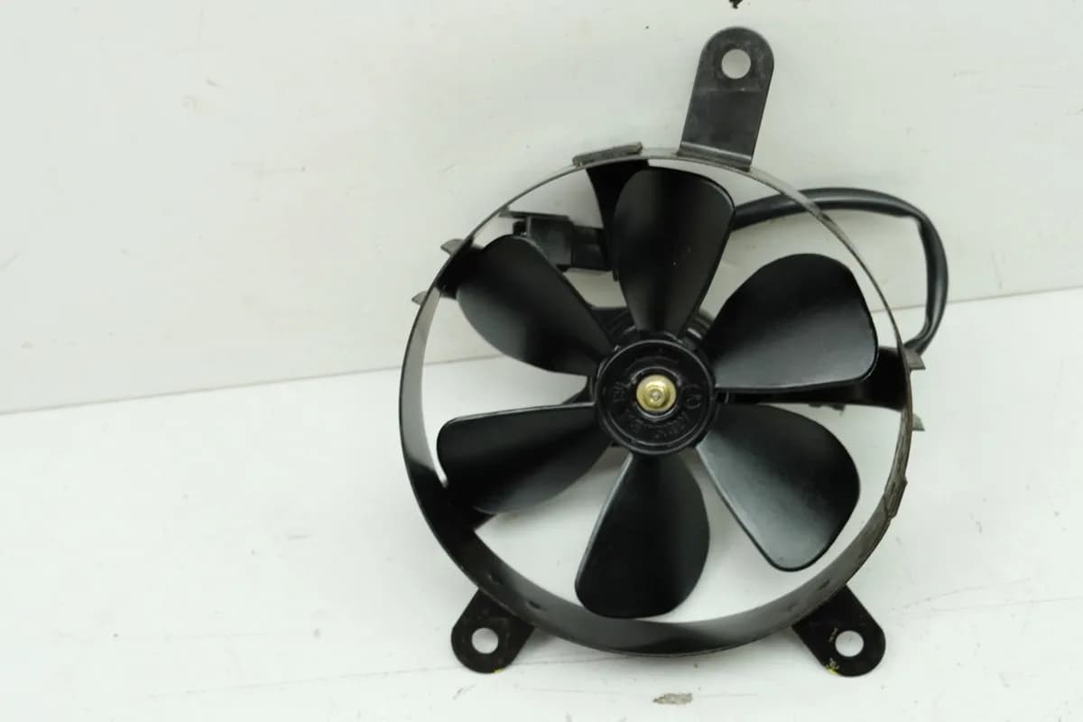 SUZUKI AN 400 WVAU BURGMAN Lüfter Kühler Lüfterrad Motor Ventilator K1 K2