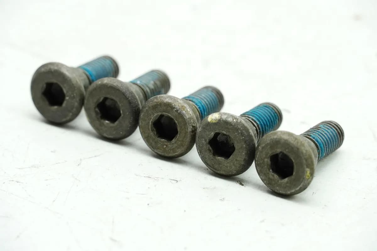 KYMCO PEOPLE GT 300 i V4 Schrauben Bremsscheibe vorn & hinten verwendbar