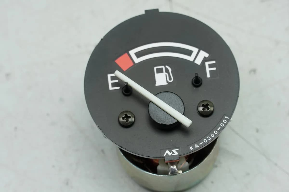 KAWASAKI ZZR 1100 D ZXT10D G Benzinstandanzeige Anzeige Füllstand Tacho Cockpit