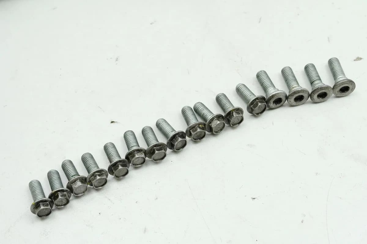 MOTO GUZZI California 1100 EV KD Schrauben Bremsscheiben vorn & hinten Schraube