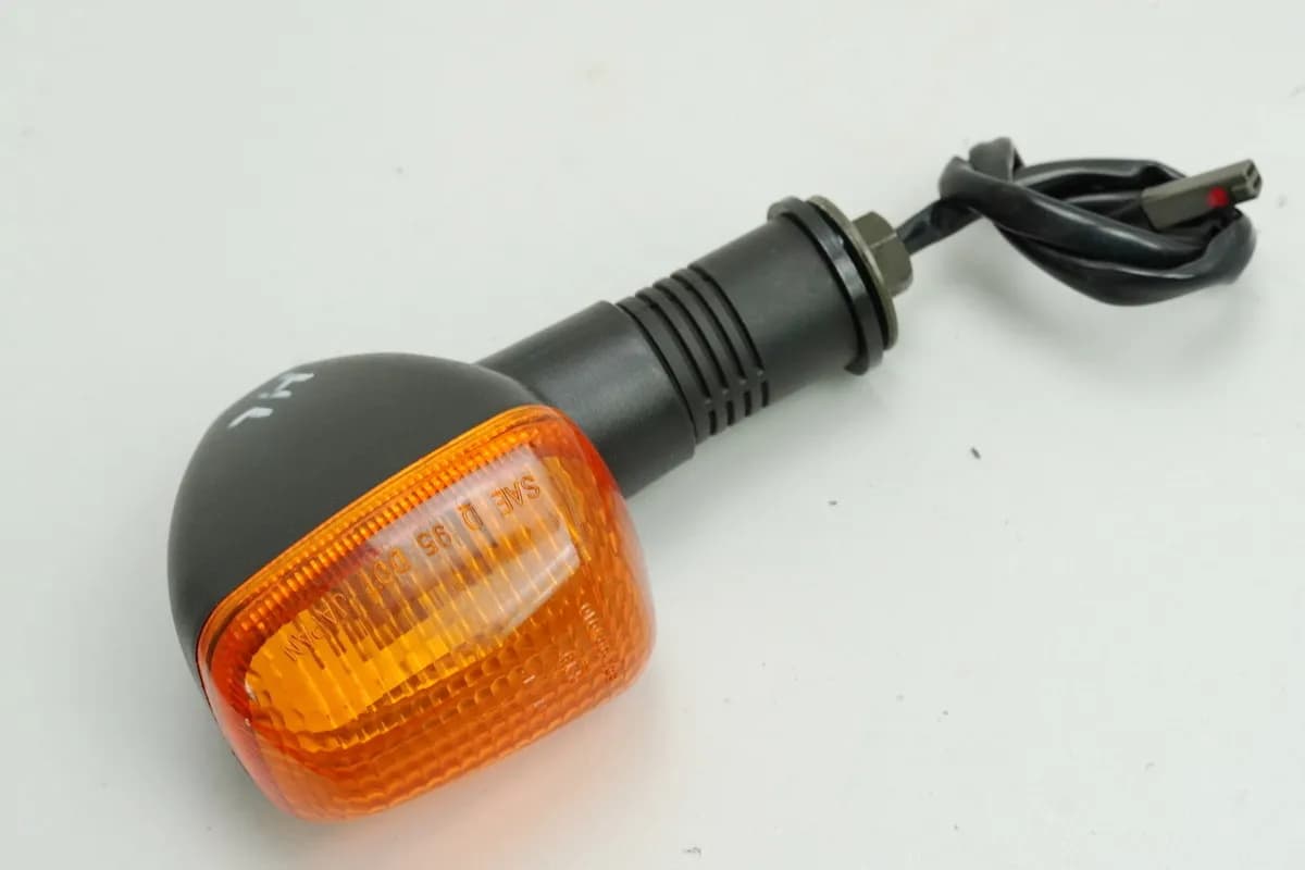 SUZUKI GSX 600 F AJ Blinker links hinten original Blinkerglas Turn Signal