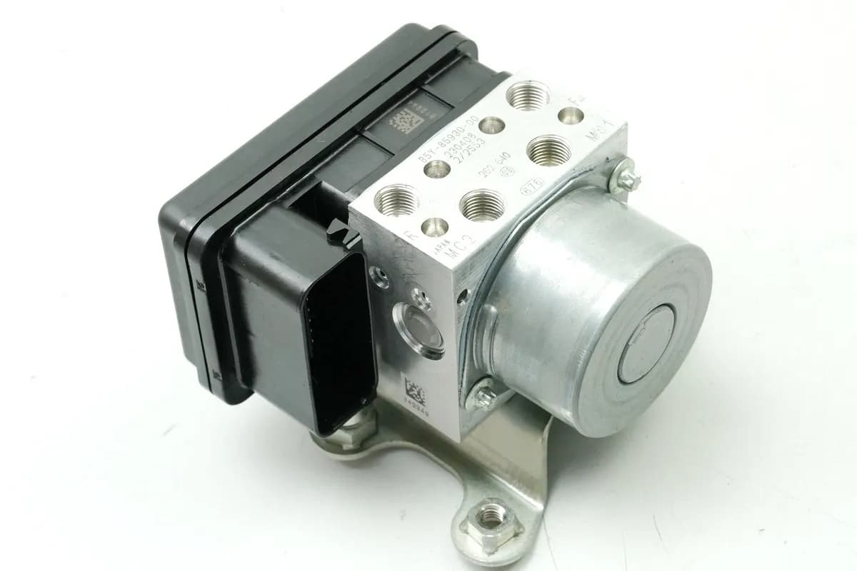 YAMAHA MTN 1000 MT-10 RN78 ABS Pumpe Druckmodulator Steuergerät NUR 4550 km