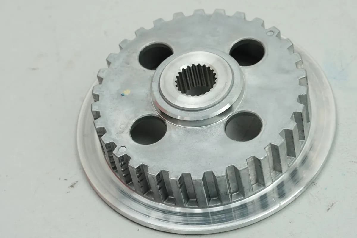 HONDA CB 125 R JC91 Kupplungskorb innen Nabe Kupplung (für Motor 20865 km)