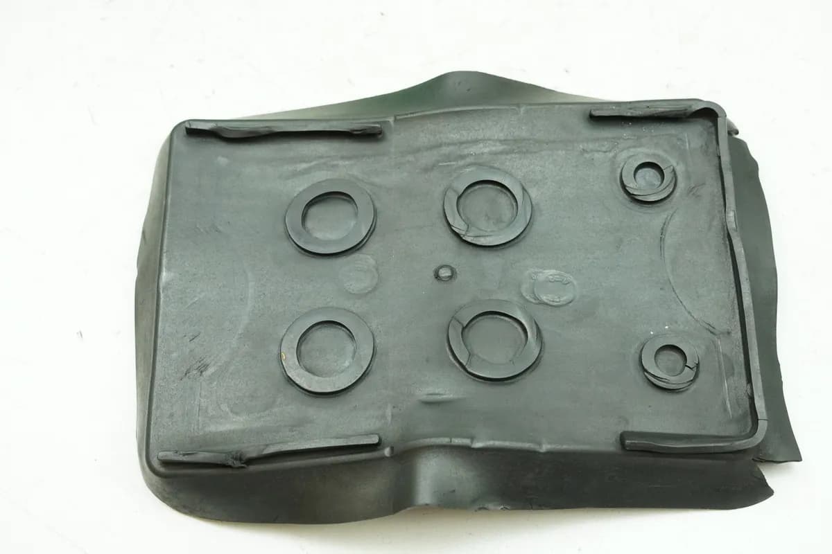 MOTO GUZZI California 1100 EV KD Batterieunterlage Gummimatte Batterie