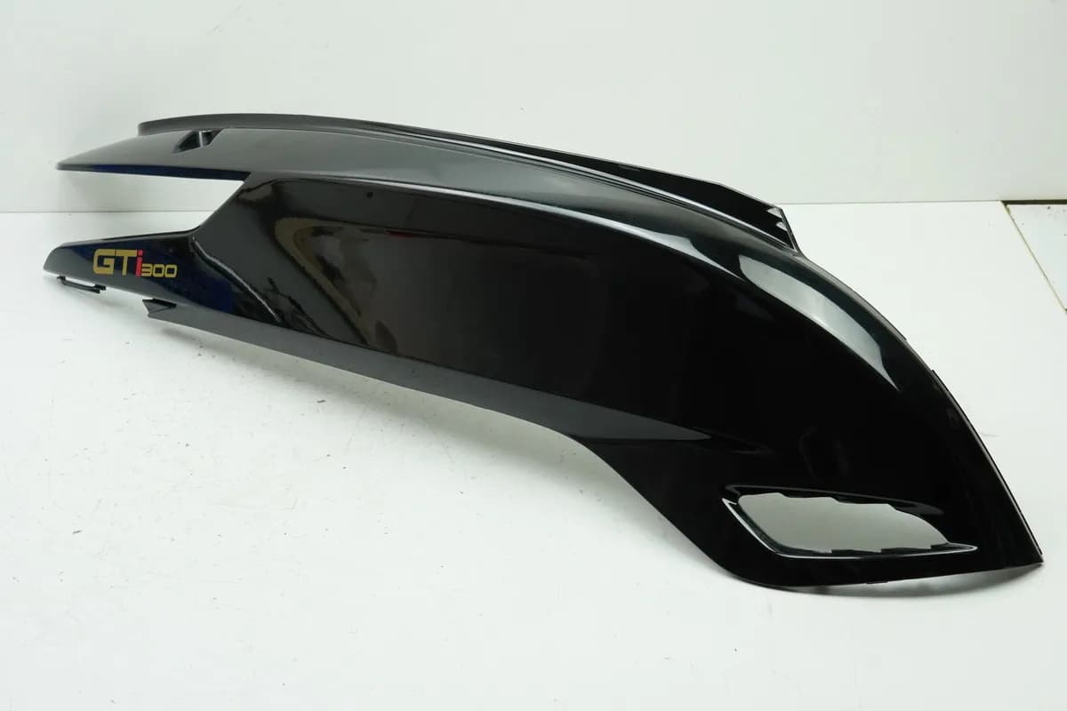KYMCO PEOPLE GT 300 i V4 Heckverkleidung rechts Seitenteil Abdeckung Cover