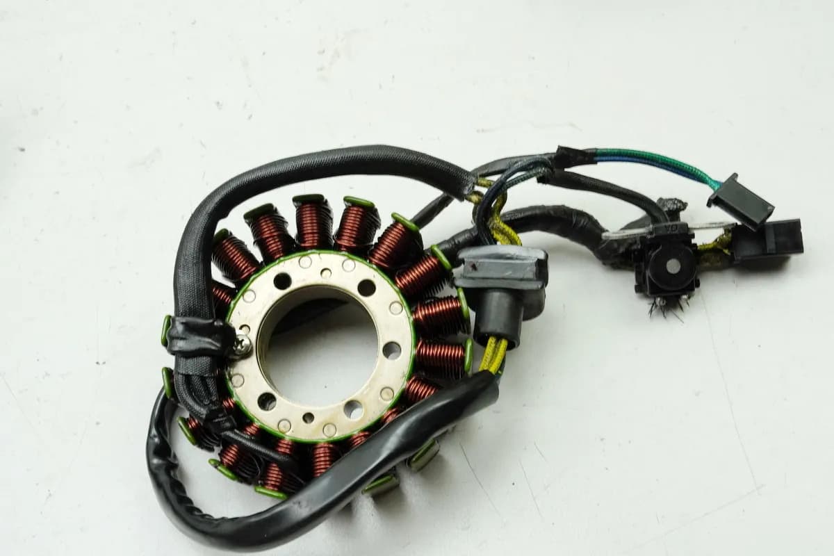 SUZUKI AN 400 WVAU BURGMAN Lima Stator Lichtmaschine (für Motor) K1 K2