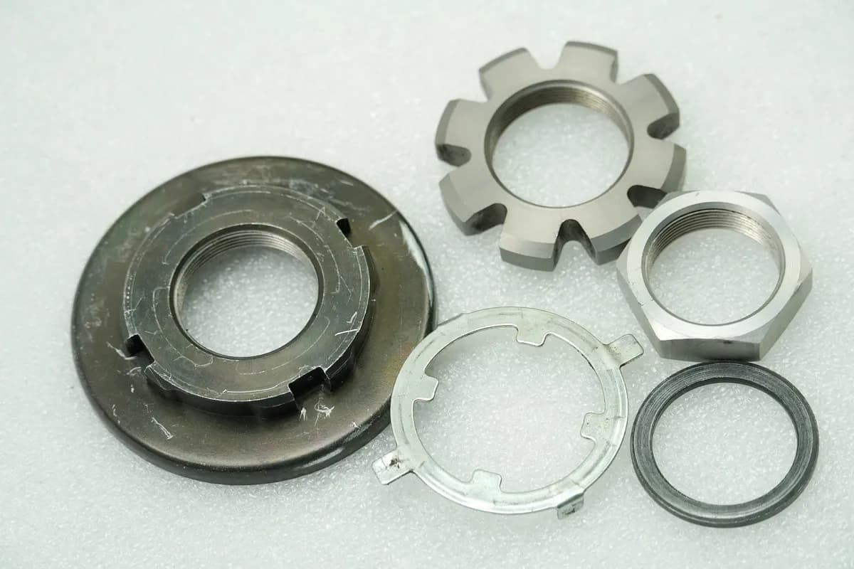 HONDA CBR 600 RR PC40 Gewindestück oben Mutter Gabelbrücke (Gabel) 07-13