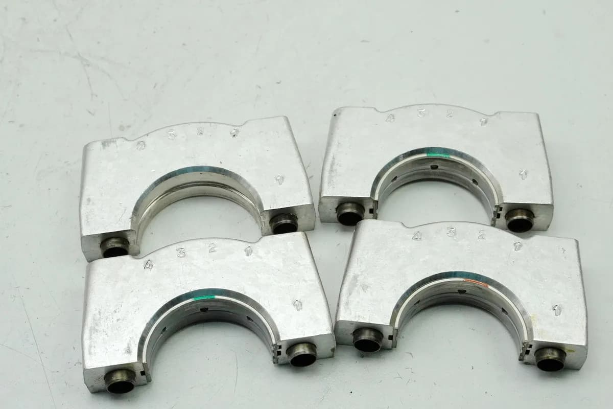 Honda GL1500 F6C Valkyrie SC34 Lagerbock Klemmung Kurbelwelle (für Motor)