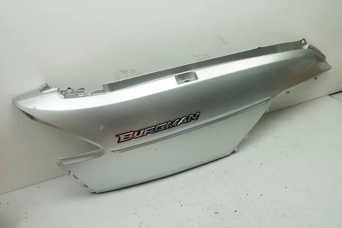 SUZUKI AN 400 WVAU BURGMAN Heckverkleidung rechts Seitenteil Abdeckung K1 K2