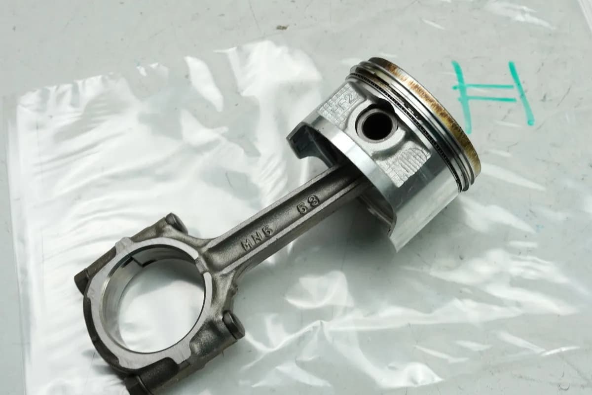 Honda GL1500 F6C Valkyrie SC34 Kolben links + Pleuel Pleuelstange (für Motor)