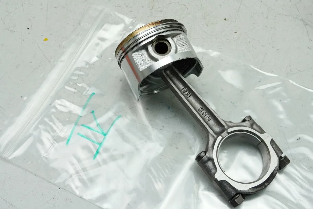 Honda GL1500 F6C Valkyrie SC34 Kolben rechts + Pleuel Pleuelstange (für Motor)