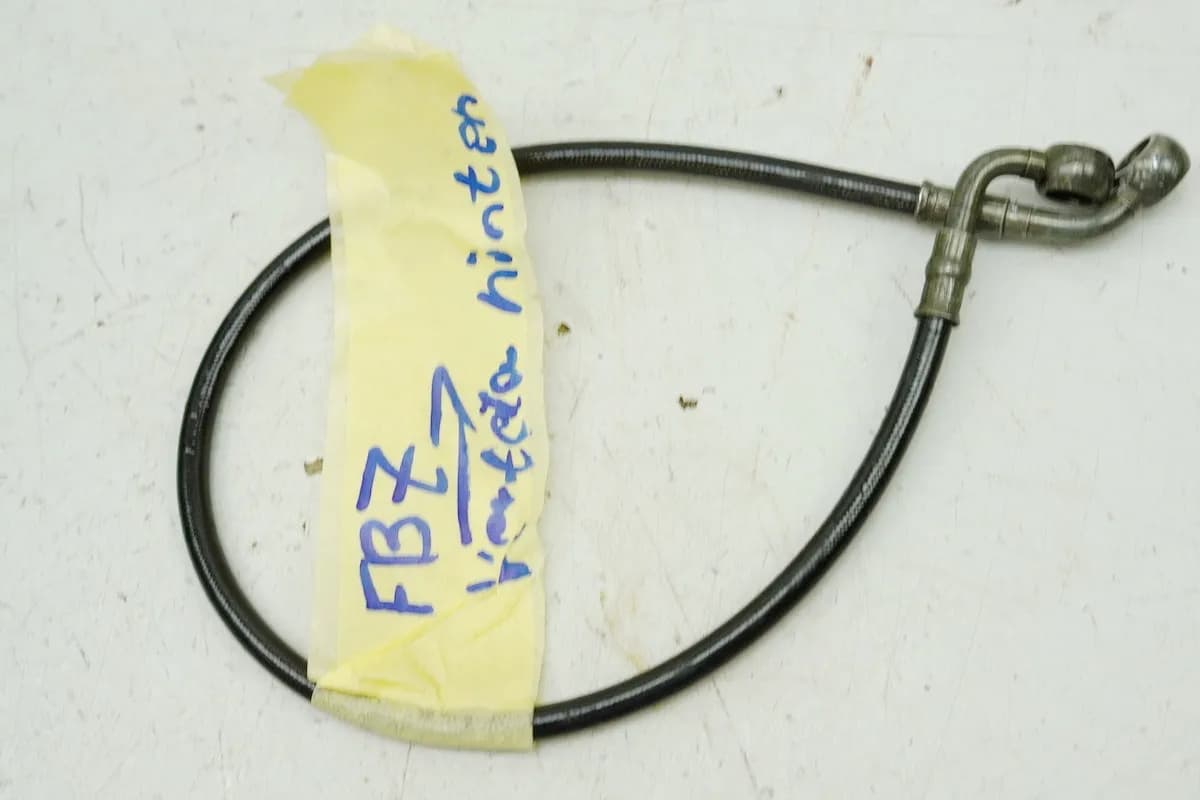 MOTO GUZZI California 1100 EV KD Bremsleitung hinten Fußbremszylinder Verteiler