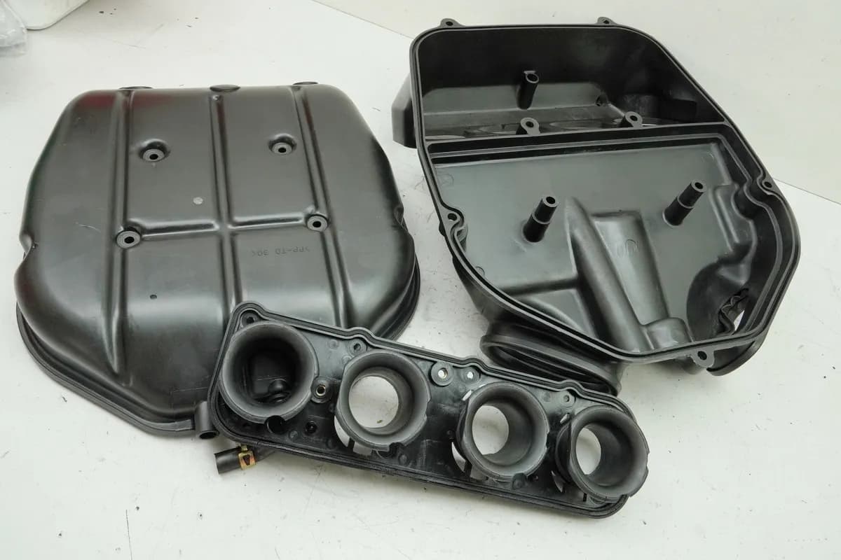 KAWASAKI ZX-7R ZX750P N Airbox Luftfilterkasten Ansaugtrichter Gehäuse 96-03