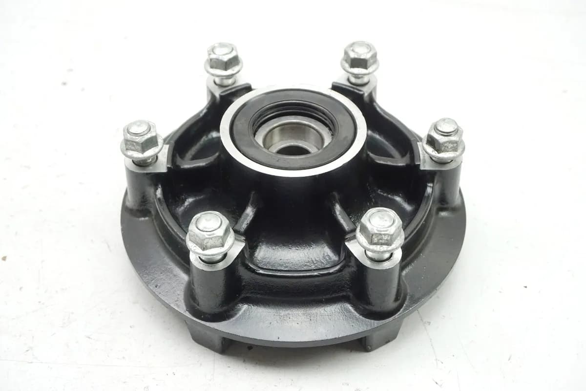 KAWASAKI EL 250 B ELIMINATOR Kettenradträger Aufnahme Kettenrad