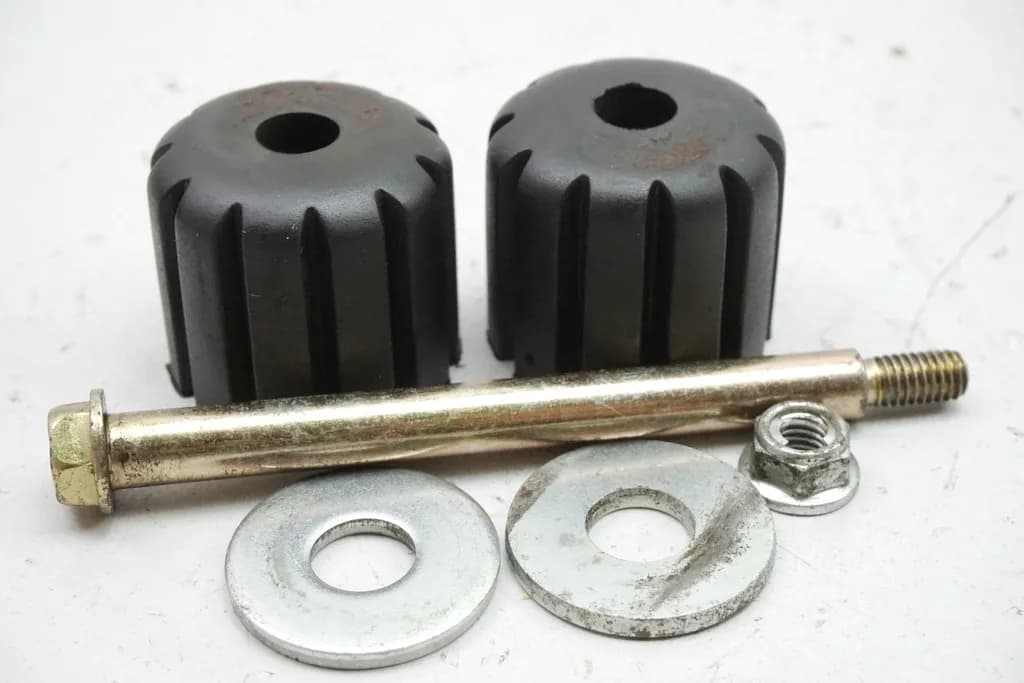 Honda CB 600 PC34 PC36 Hornet Gummis Tank Auflage Halter Tankhalter