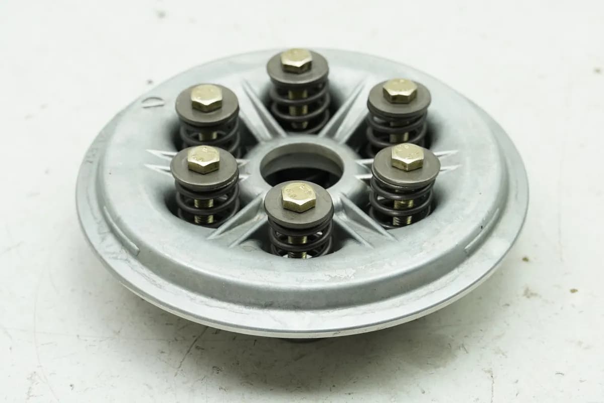 Aprilia Pegaso 650 GA (MX) Druckplatte Kupplungskorb Nabe Kupplung (für Motor)