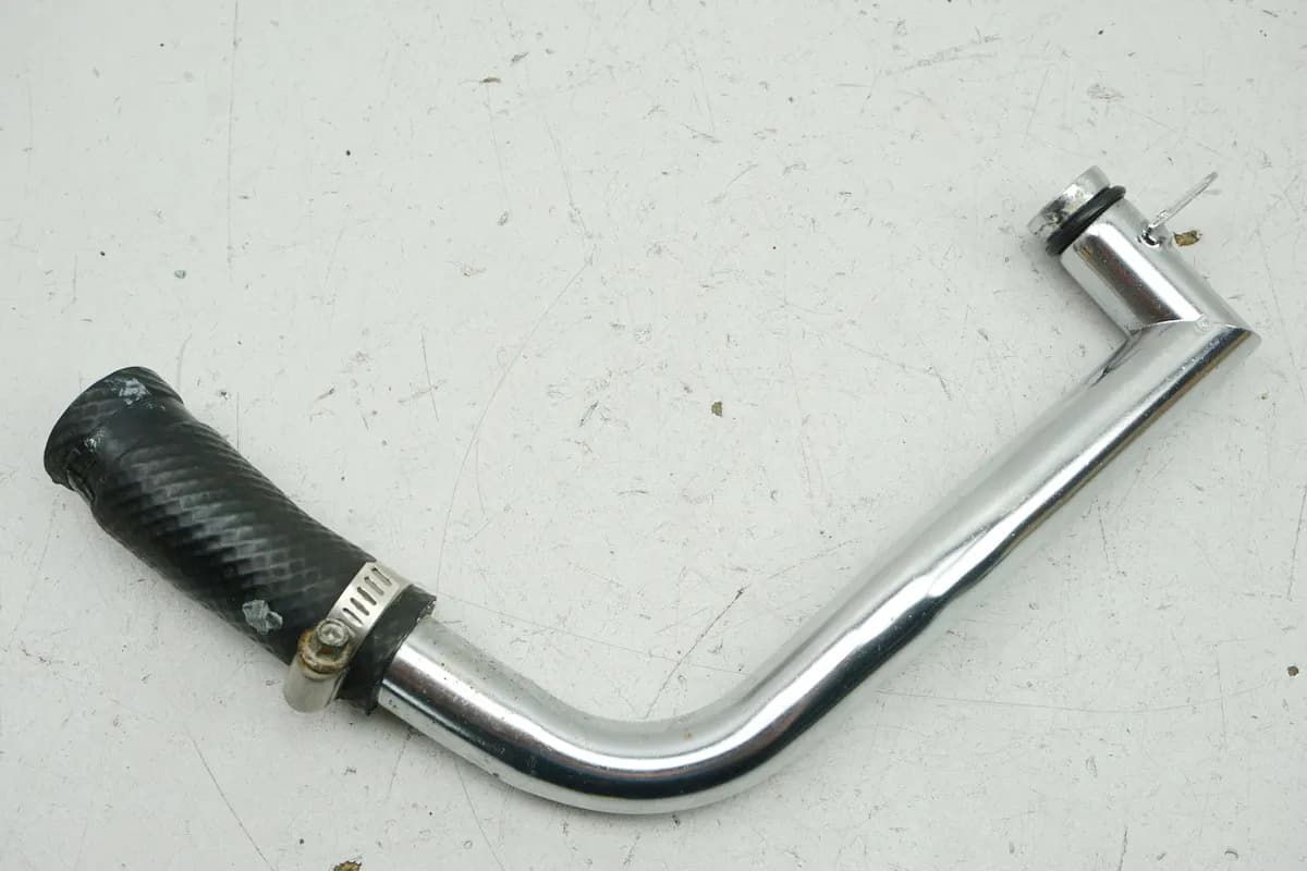 KAWASAKI EL 250 B ELIMINATOR Kühlerschlauch Rohr Wasserpumpe --> Zylinder