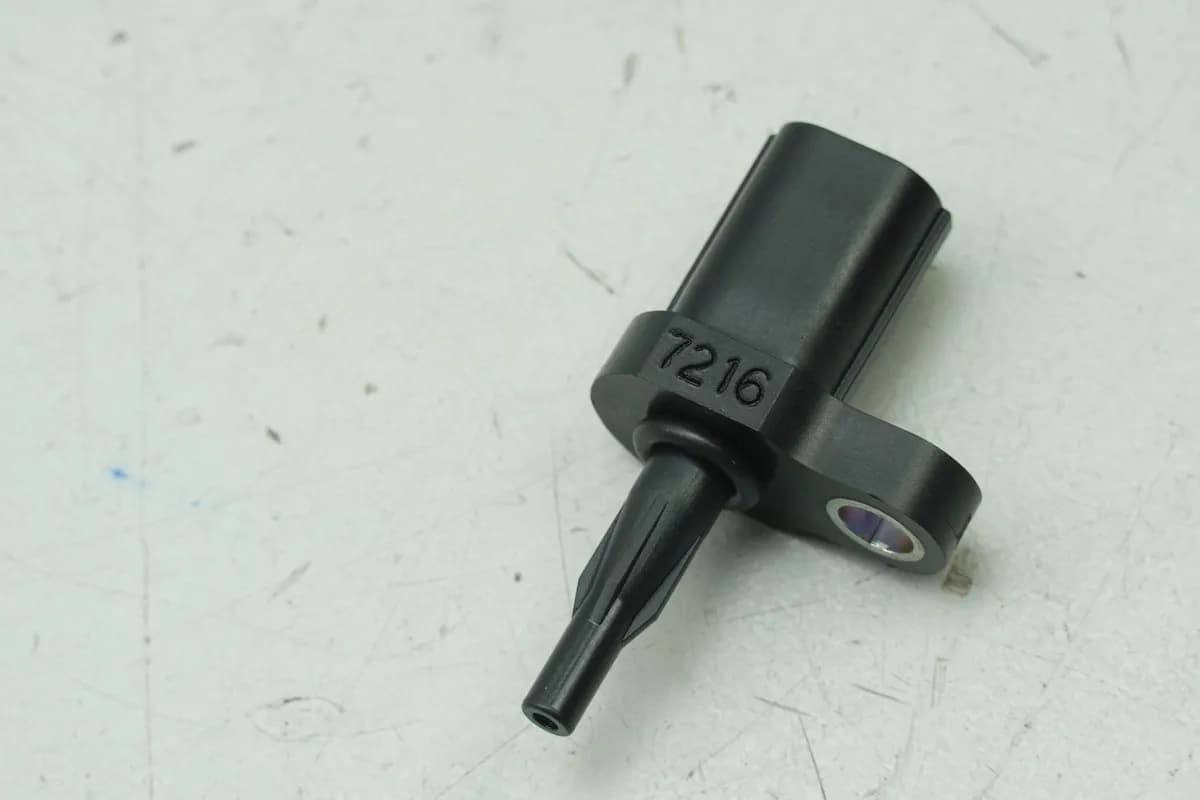 KAWASAKI Z 650 ER650HA2 Temperaturfühler Sensor Airbox Lufttemperatursensor