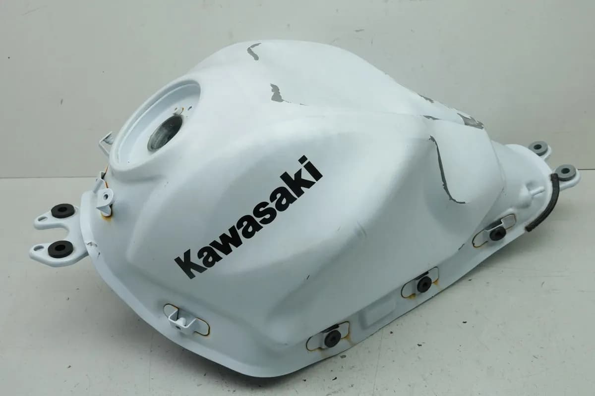 KAWASAKI Z 650 ER650HA2 Tank Benzintank Kraftstofftank Sprittank