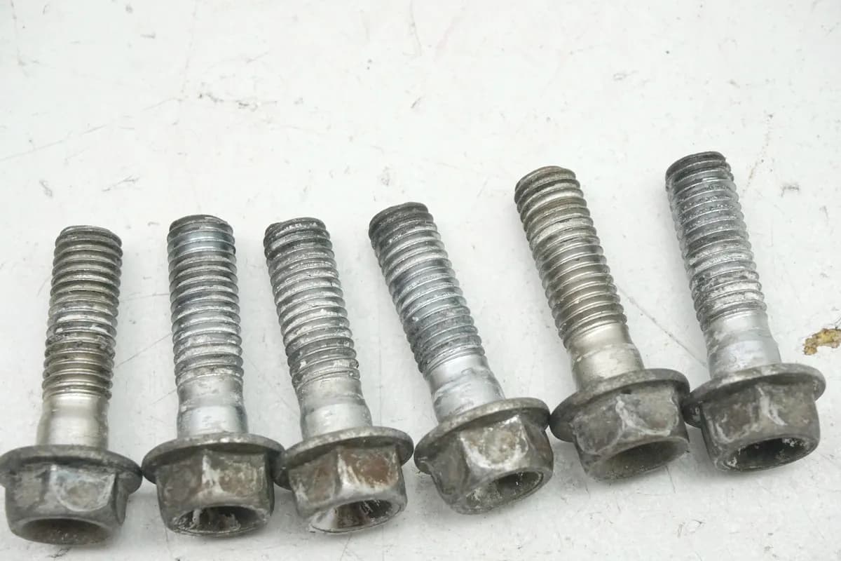 Suzuki GSX 1400 WVBN Schrauben Bremssattel vorn & hinten