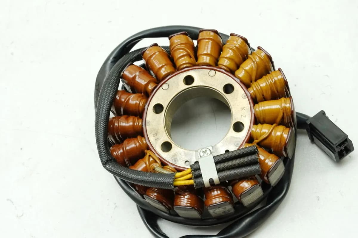KAWASAKI NINJA 250 R EX250K Lima Stator Lichtmaschine original