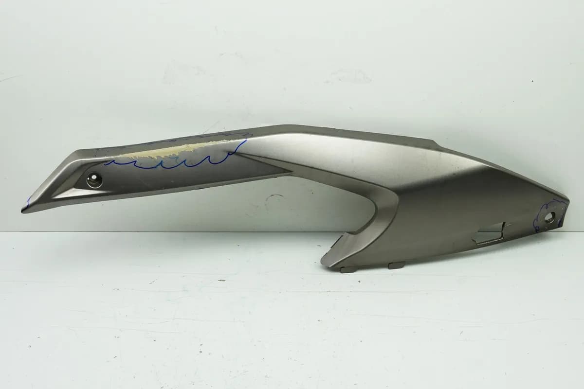KYMCO XCiting 500 i RFBT70040 Seitendeckel links Abdeckung Cover unter Sitzbank