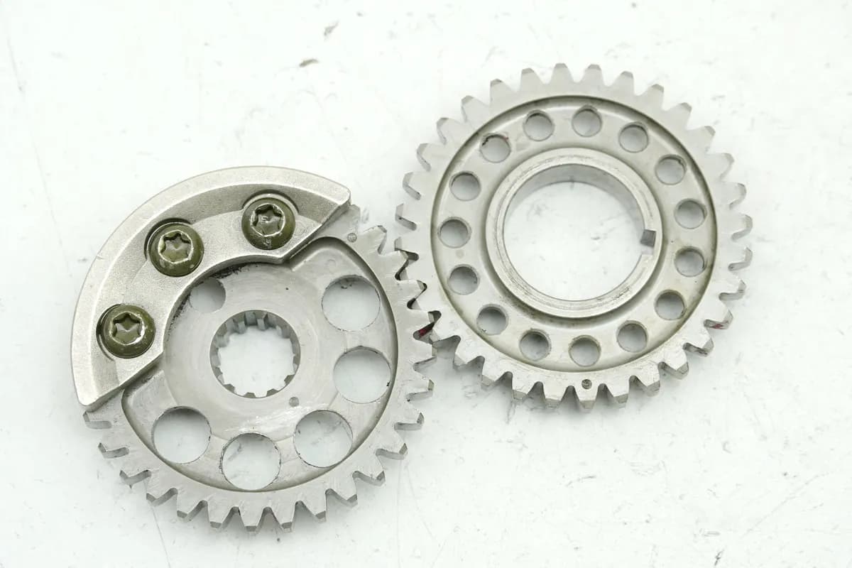 YAMAHA YZ 426 F 5BE Zahnrad Antrieb Balancerwelle/ Wasserpumpe -> Kurbelwelle