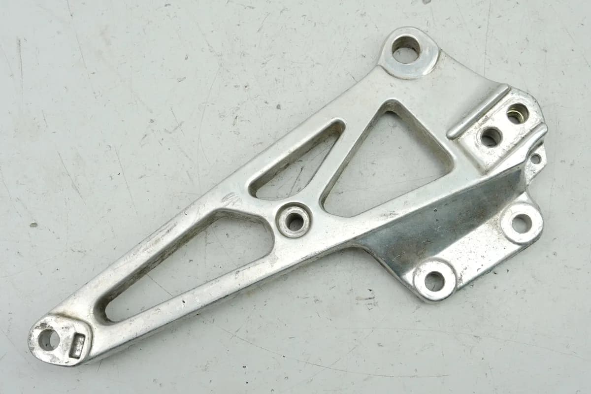 HONDA CB 450 N PC14 Fußrastenplatte rechts Halter Fußraste Fußrastenträger