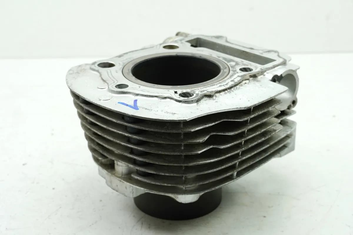 YAMAHA XV 750 4PW VIRAGO Zylinder vorn (für Motor)