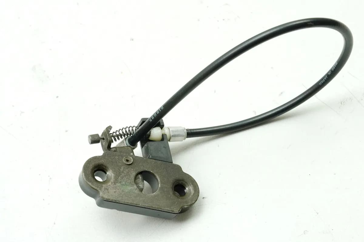 KAWASAKI ZX-7R ZX750P N Verriegelung Soziussitz Öffner Verschluß Seilzug 96-03