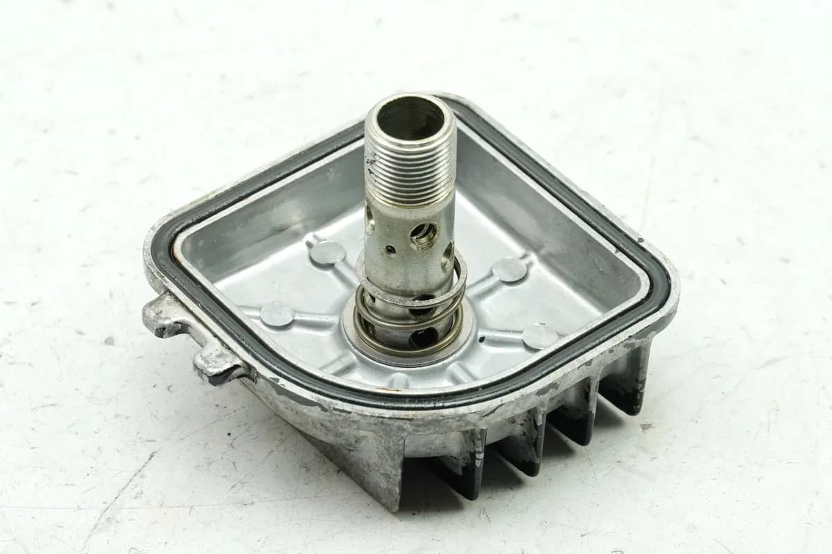 HONDA CB 450 N PC14 Gehäuse Ölfilter Motordeckel Ölfilterdeckel