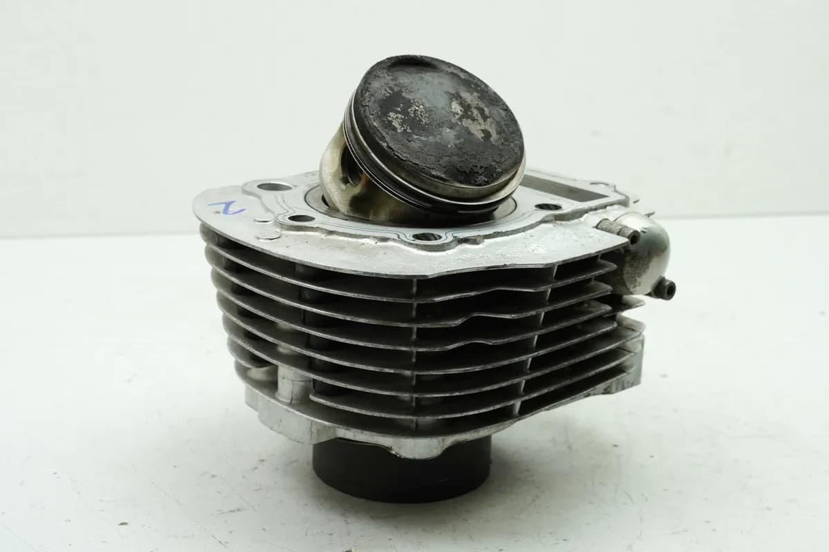 YAMAHA XV 750 4PW VIRAGO Zylinder hinten & Kolben (für Motor)