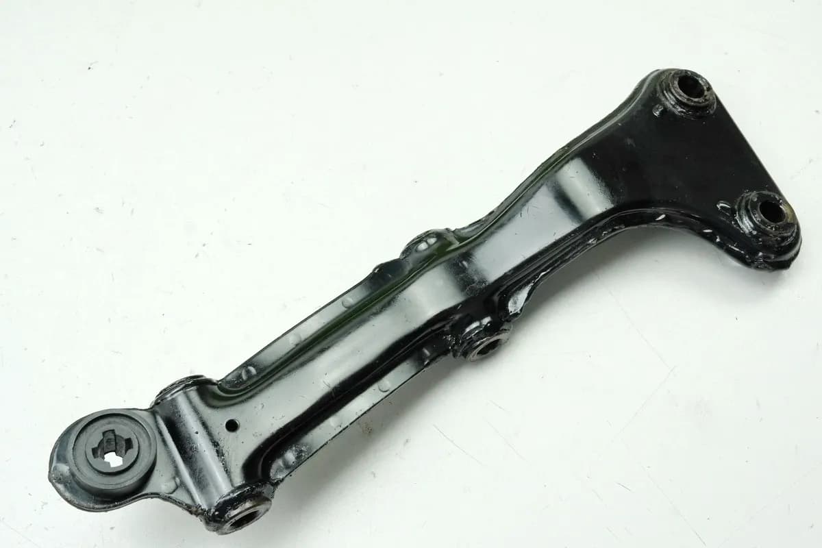 HONDA GL 500 PC02 SILVER WING Motorhalter rechts Halterung Motor Strebe Platte