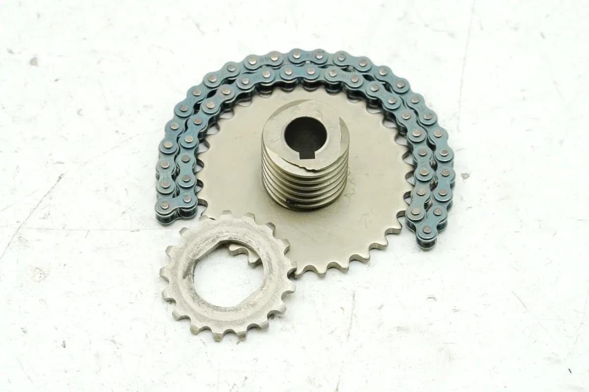 HONDA CB 450 N PC14 Antrieb Ölpumpe Drehzahlmesser Zahnrad Ritzel (für Motor)