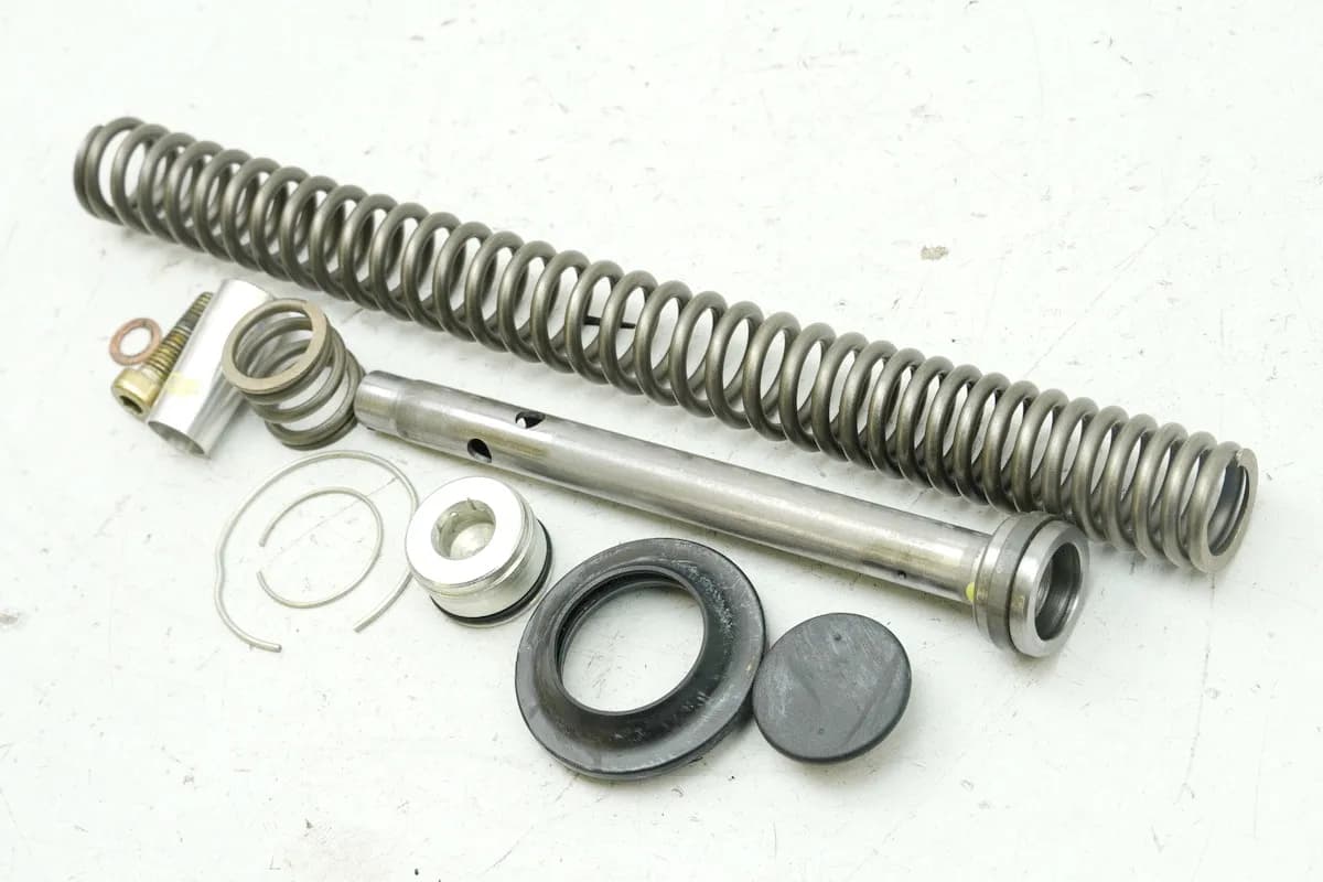 HONDA FES 125 JF12 PANTHEON Gabel Innenteile Dämpfer Feder Kartusche Hülse