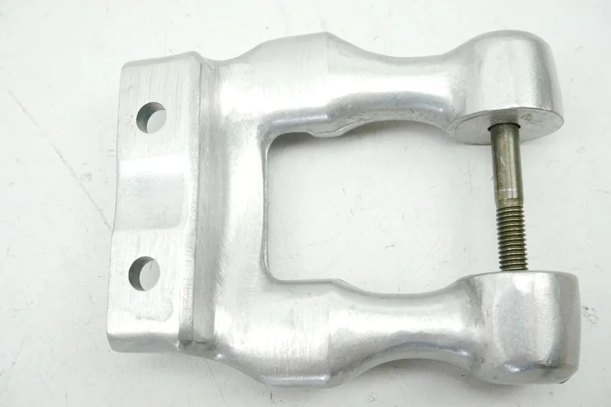 YAMAHA XV 750 4PW VIRAGO Halterung Scheinwerfer Aufnahme Halteplatte Träger