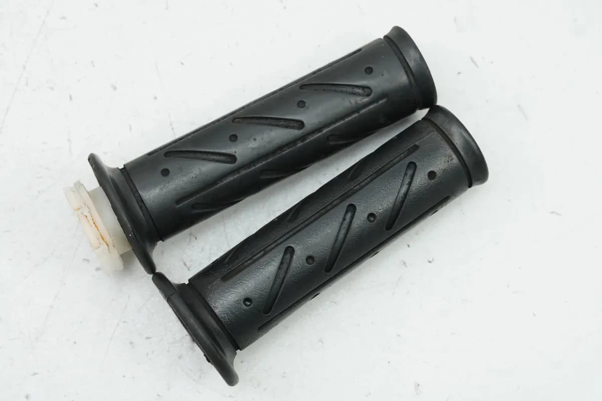 KYMCO XCiting 500 i RFBT70040 Gasgriff Griffgummis Griffe Lenkergriffe