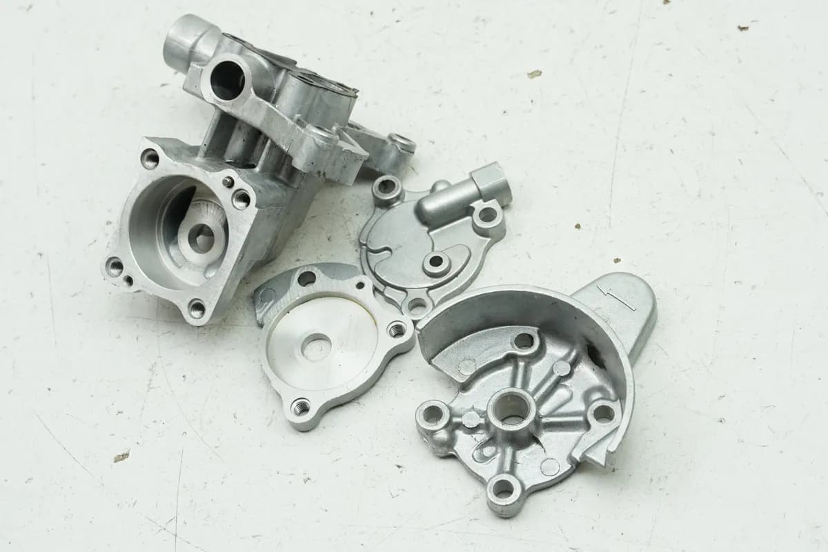 YAMAHA VMX-12 VMAX 1200 2WE Gehäuse Ölpumpe Oil Pump (für Motor)