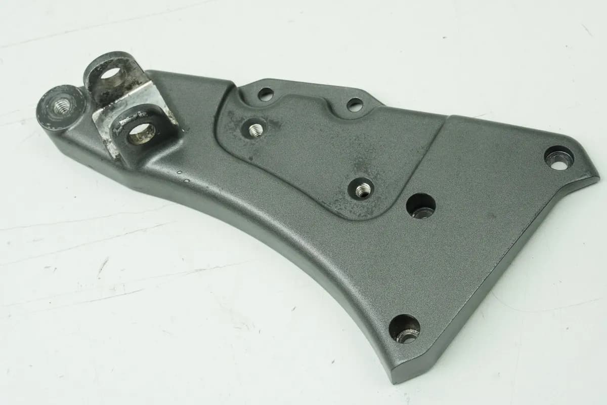 BUELL XB12 SCG XB1 S2F LIGHTNING Fußrastenträger Fahrer rechts Halter Fußraste