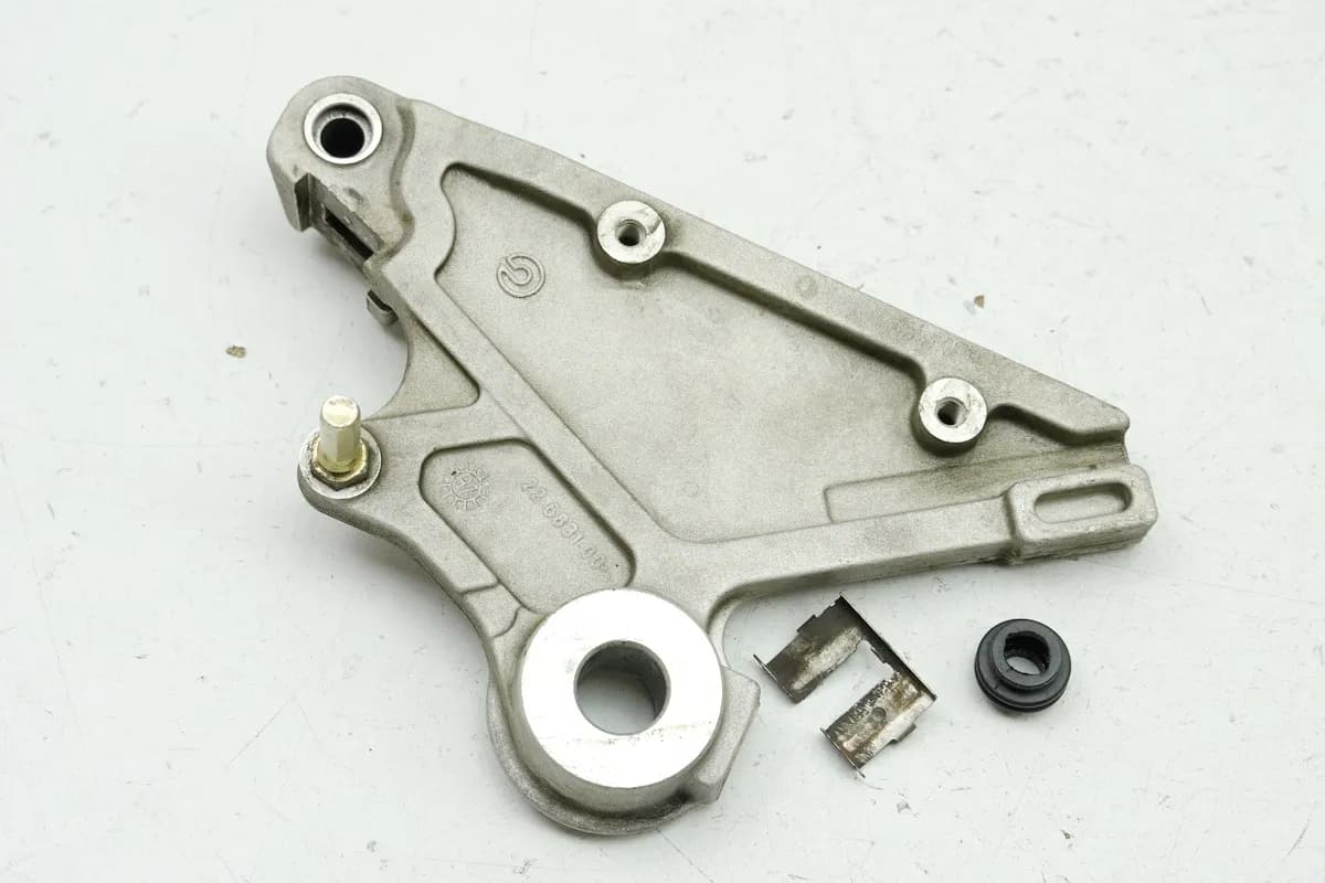 HONDA CB 500 PC32 ANKERPLATTE BREMSSATTEL HINTEN HALTER BREMSANKERPLATTE