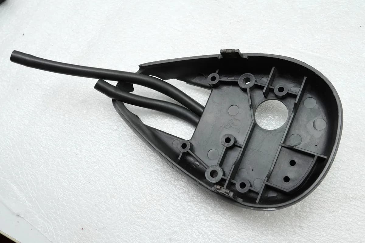 YAMAHA XV 535 VIRAGO Halter Airbox links Gehäuse Luftfilterkasten Halterung