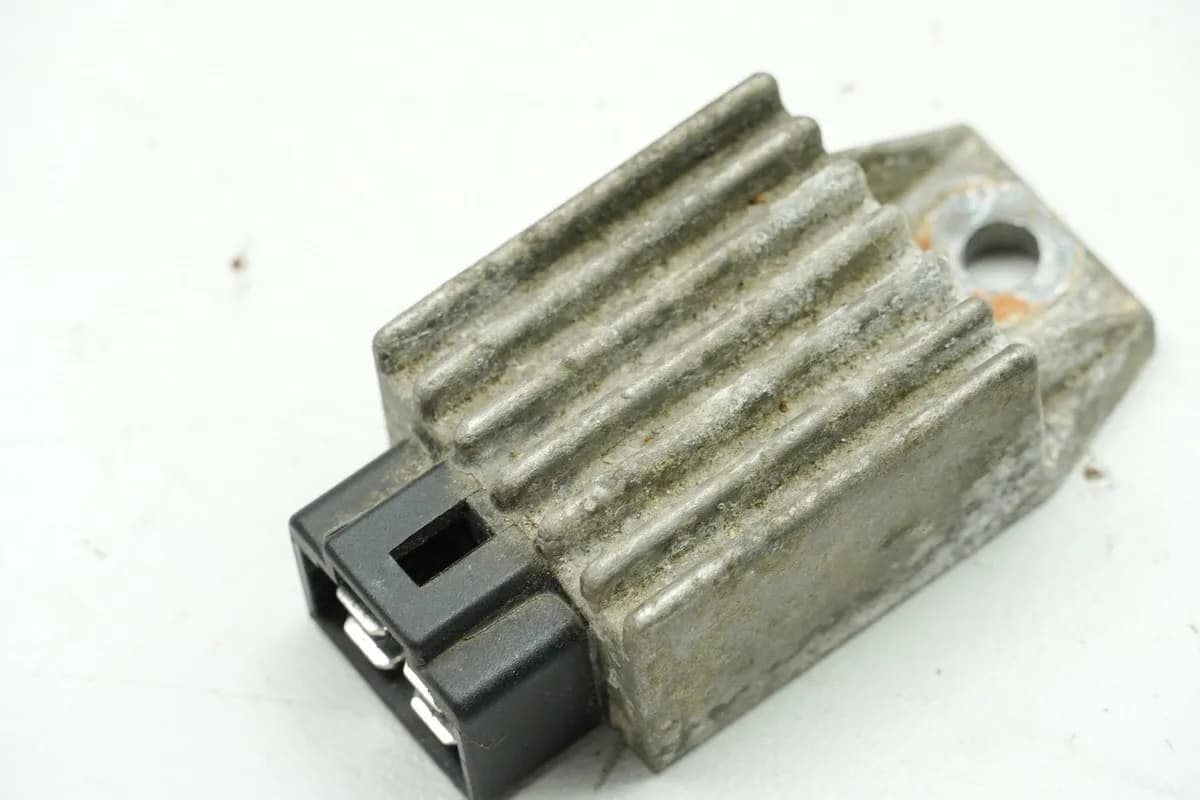 PEUGEOT Speedfight 2 50 AC VGAS1B0KA Laderegler Regler Gleichrichter