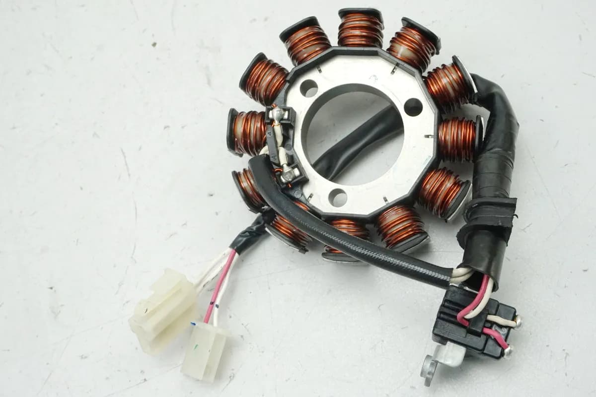 YAMAHA MT 125 A RE39 Lima Stator Lichtmaschine Pick Up Impulsgeber Zündung orig.