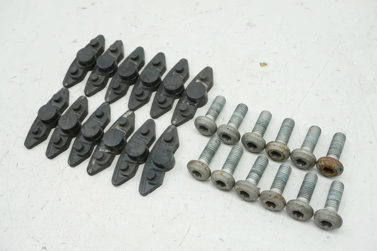 YAMAHA XV 750 4PW VIRAGO Schrauben Bremsscheiben vorn Ruckdämpfer Gummis