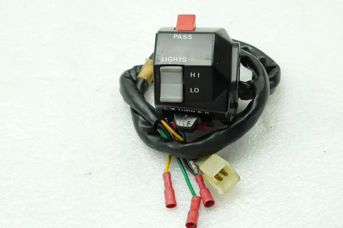 YAMAHA XV 535 VIRAGO 2YL Lenkerschalter links Schalter Licht Blinker