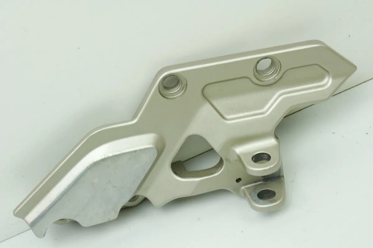 KAWASAKI ZZR 1100 D ZXT10D Fußrastenträger Fahrer rechts Halter Platte 7932 km