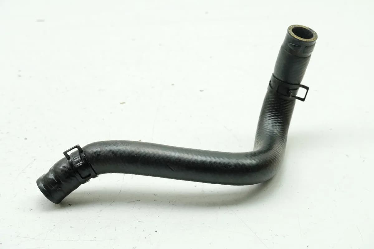 YAMAHA VMX-12 VMAX 1200 2WE Kühlerschlauch Einfüllstutzen -- Zylinderkopf vorn