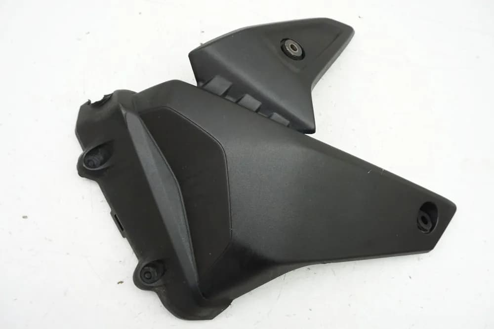 YAMAHA MT 125 A RE39 Verkleidung Bug links Bugspoiler Abdeckung Cover Blende